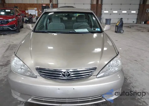 2005 Toyota Camry Le из США, поврежденный, VIN 4T1BE32K65U019092